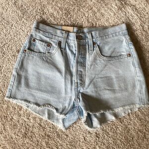 Levi 501 Jean shorts *New with tags*